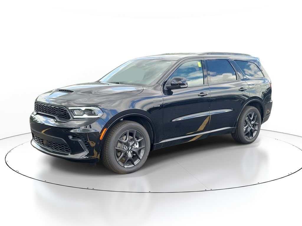 New 2026 Diamond Black Clear-Coat Exterior Paint Dodge GT Plus image 2