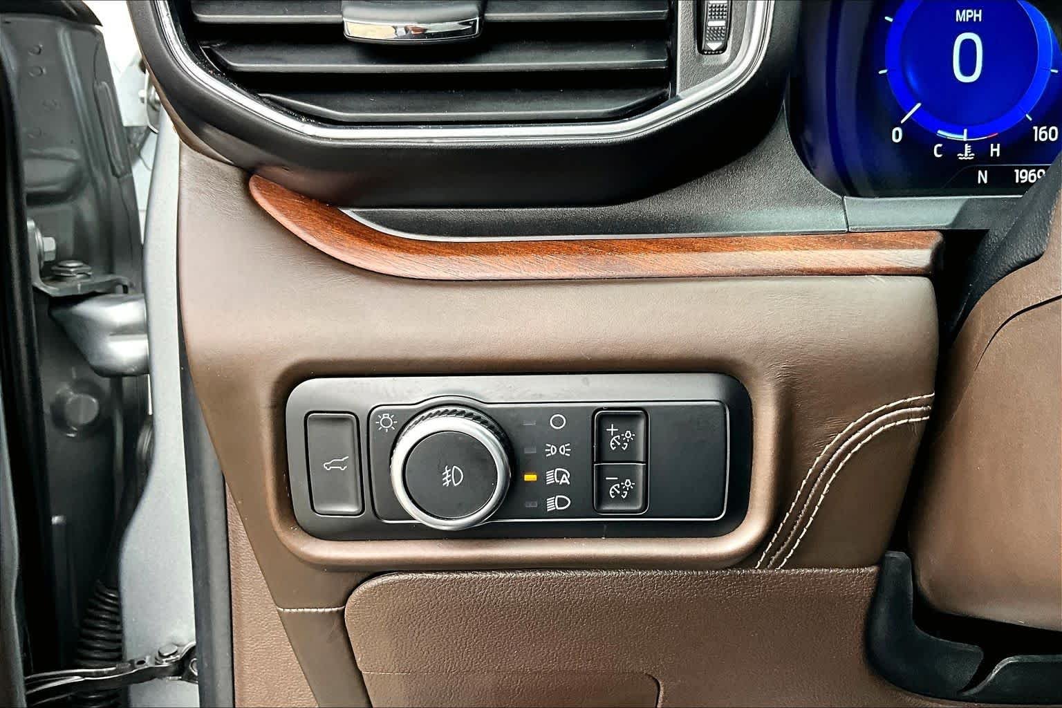 Used 2023 Iconic Silver Metallic Ford King Ranch image 70
