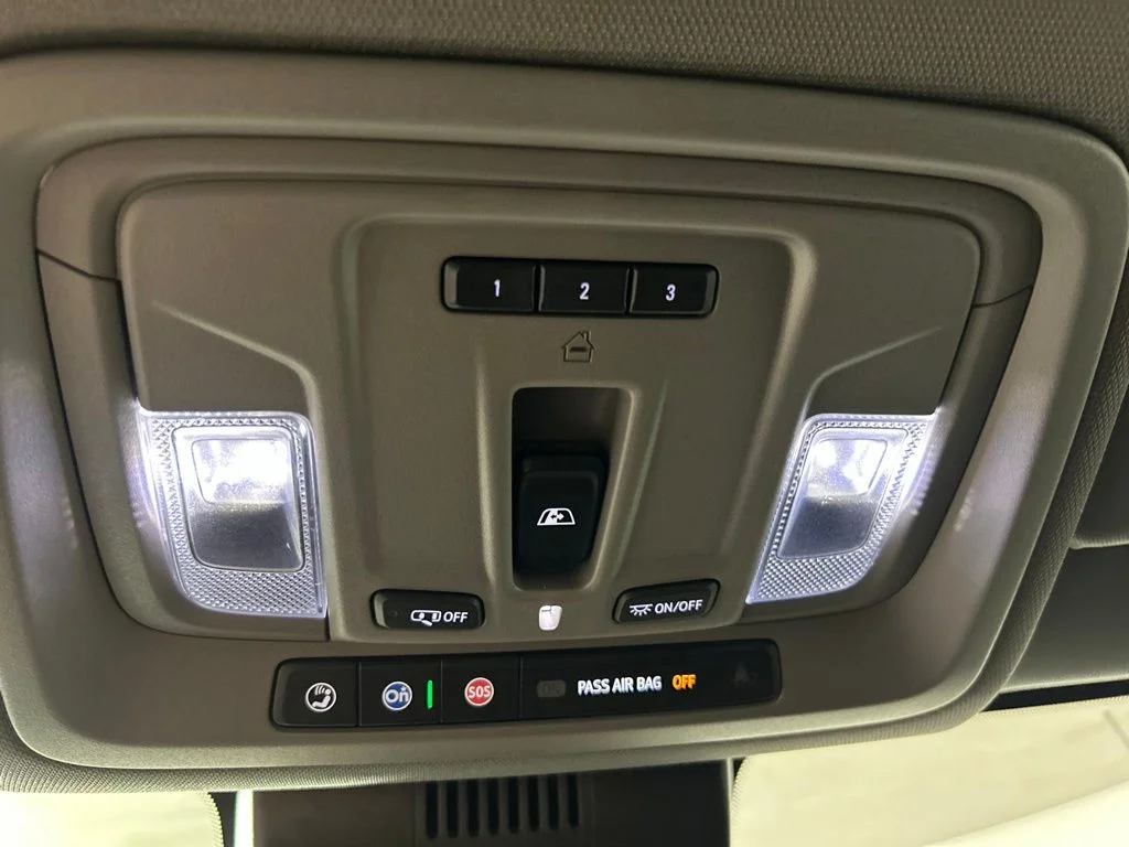 Used 2023 Beige GMC Elevation image 29