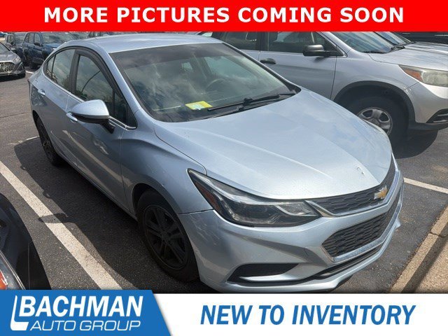 Used 2017 Chevrolet Cruze LT with VIN 1G1BE5SM6H7159088 for sale in Louisville, KY