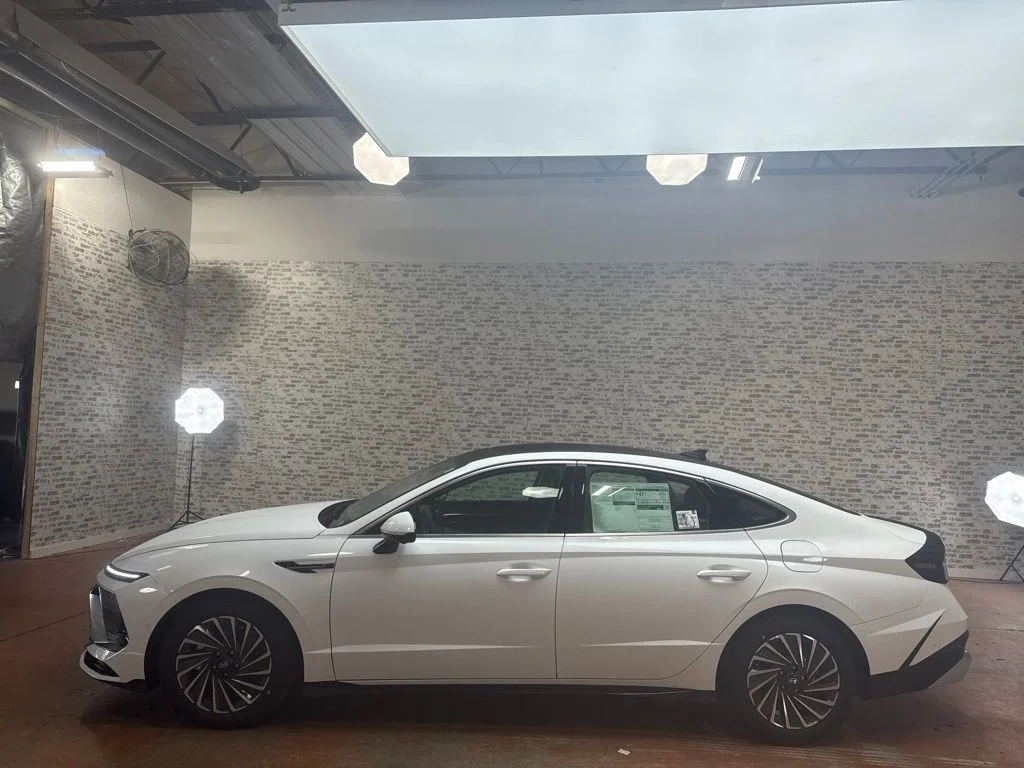 New 2026 Serenity White Hyundai Limited image 4