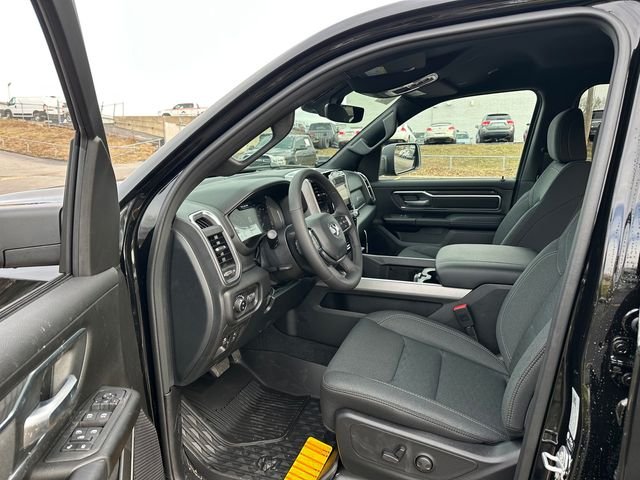 New 2026 Diamond Black Crystal Pearl-Coat Exterior Paint RAM Big Horn/Lone Star image 31