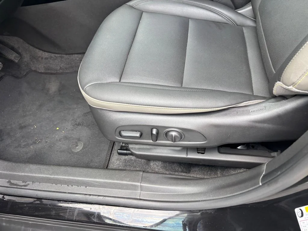 Used 2025 Black Chevrolet ACTIV image 22