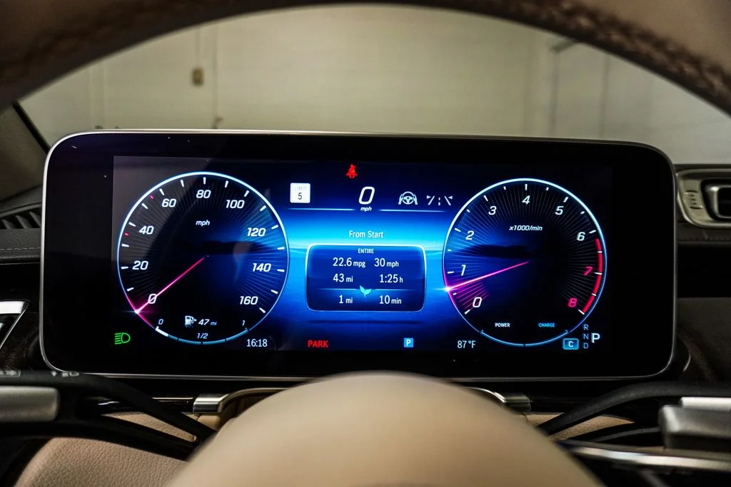 Used 2022 Red Mercedes-Benz S 580 image 32