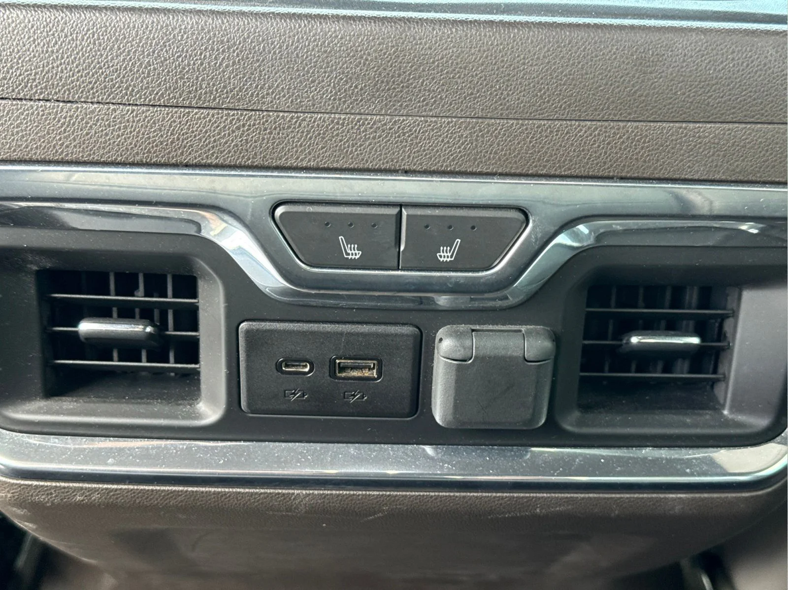Used 2019 Northsky Blue Metallic Chevrolet LTZ image 27