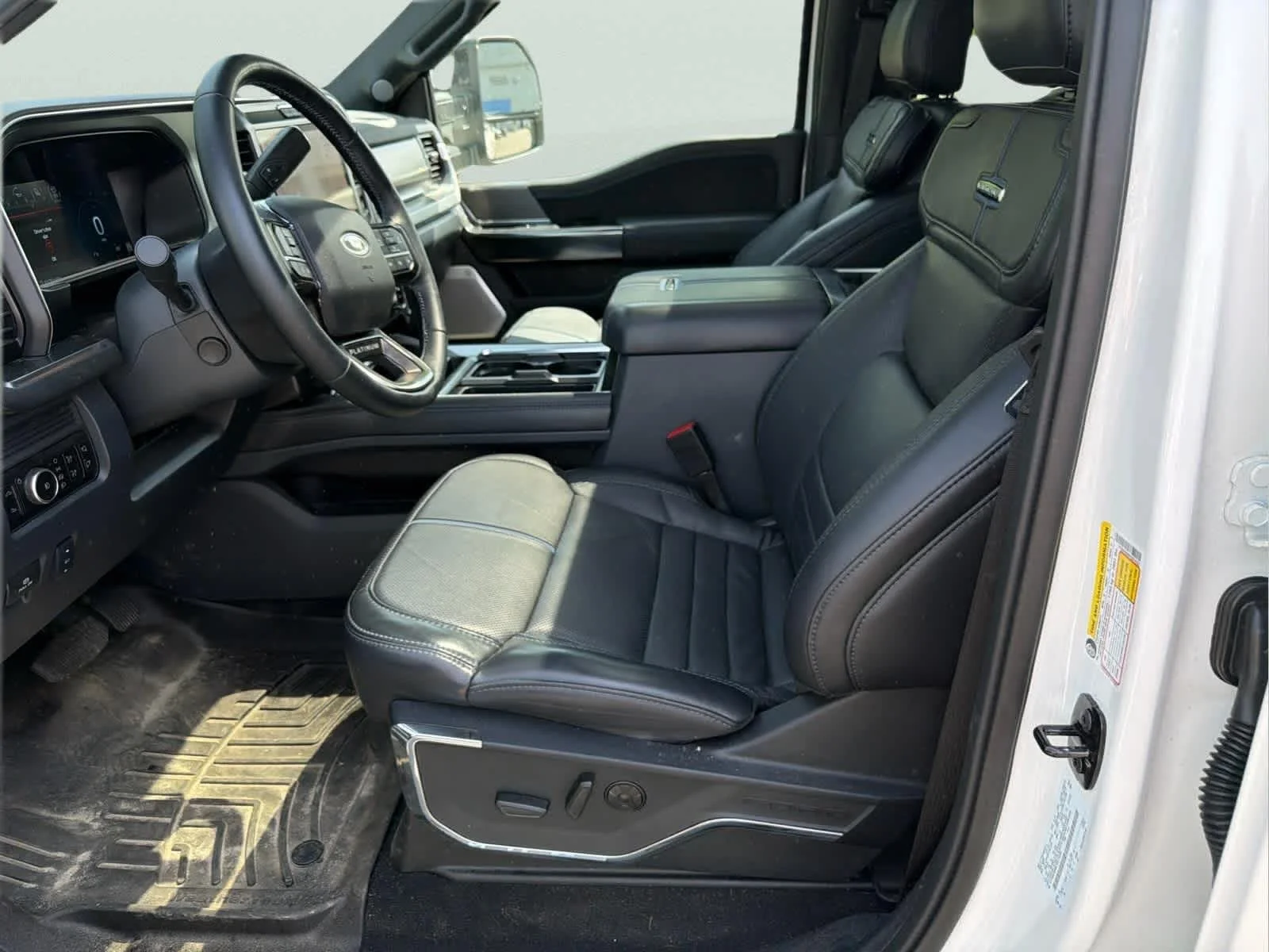 Used 2026 Star White Ford Platinum image 12