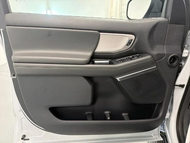 New 2026 Space Silver Metallic Ford MAX Active image 27