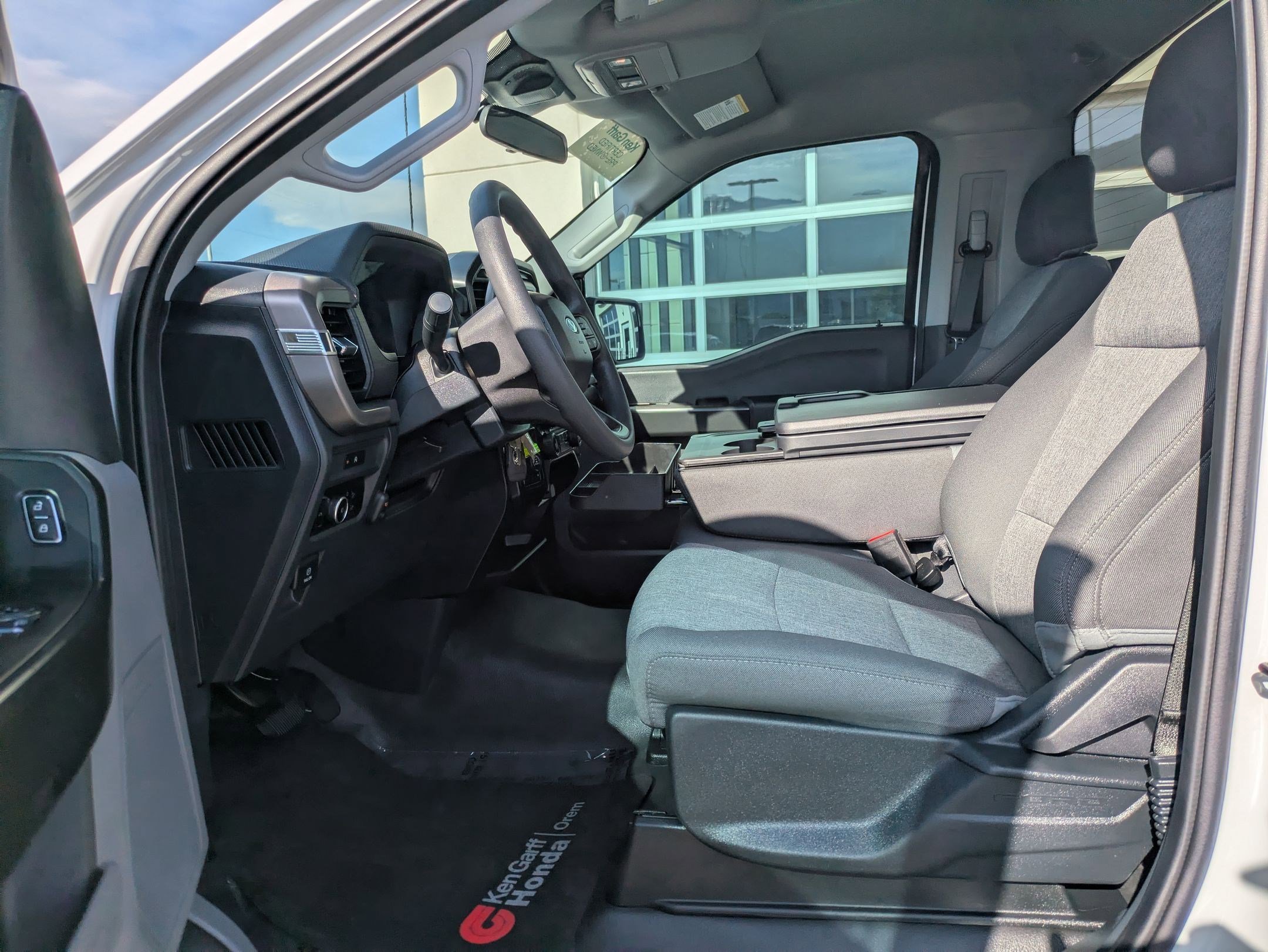 Used 2025 Oxford White Ford XL image 16