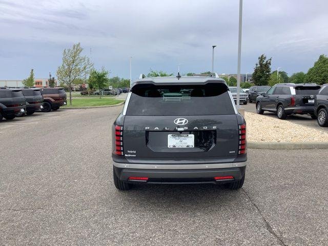 New 2026 Gray Pearl Hyundai SEL Premium image 4