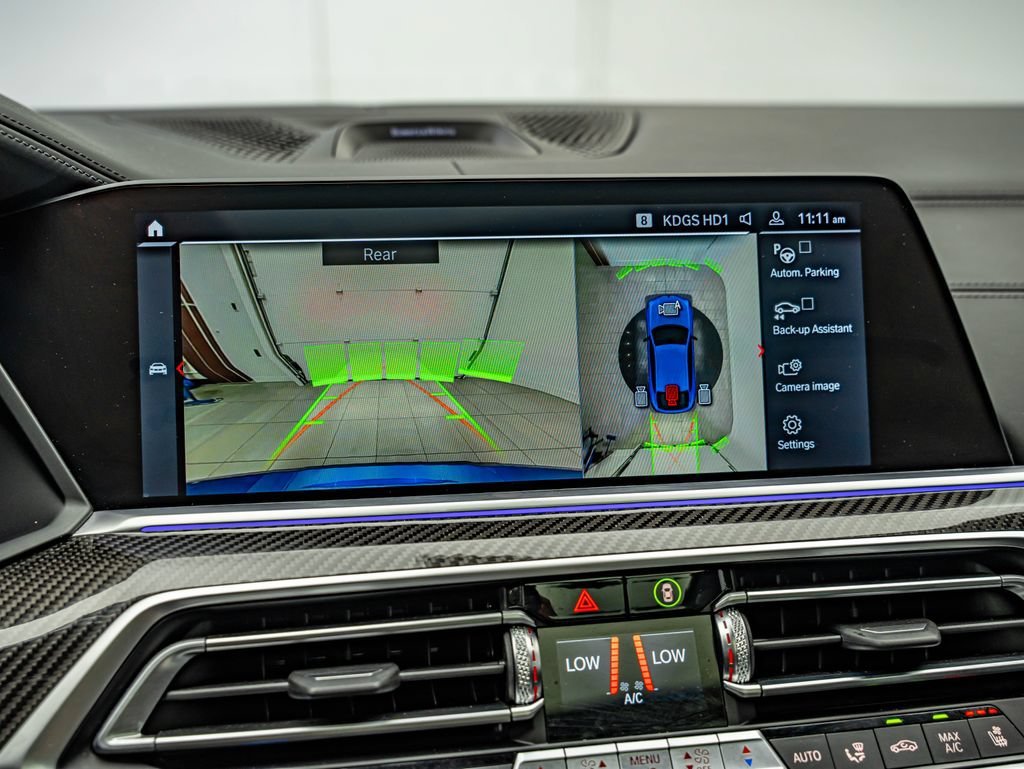Used 2020 Marina Bay Blue Metallic BMW Competition image 28