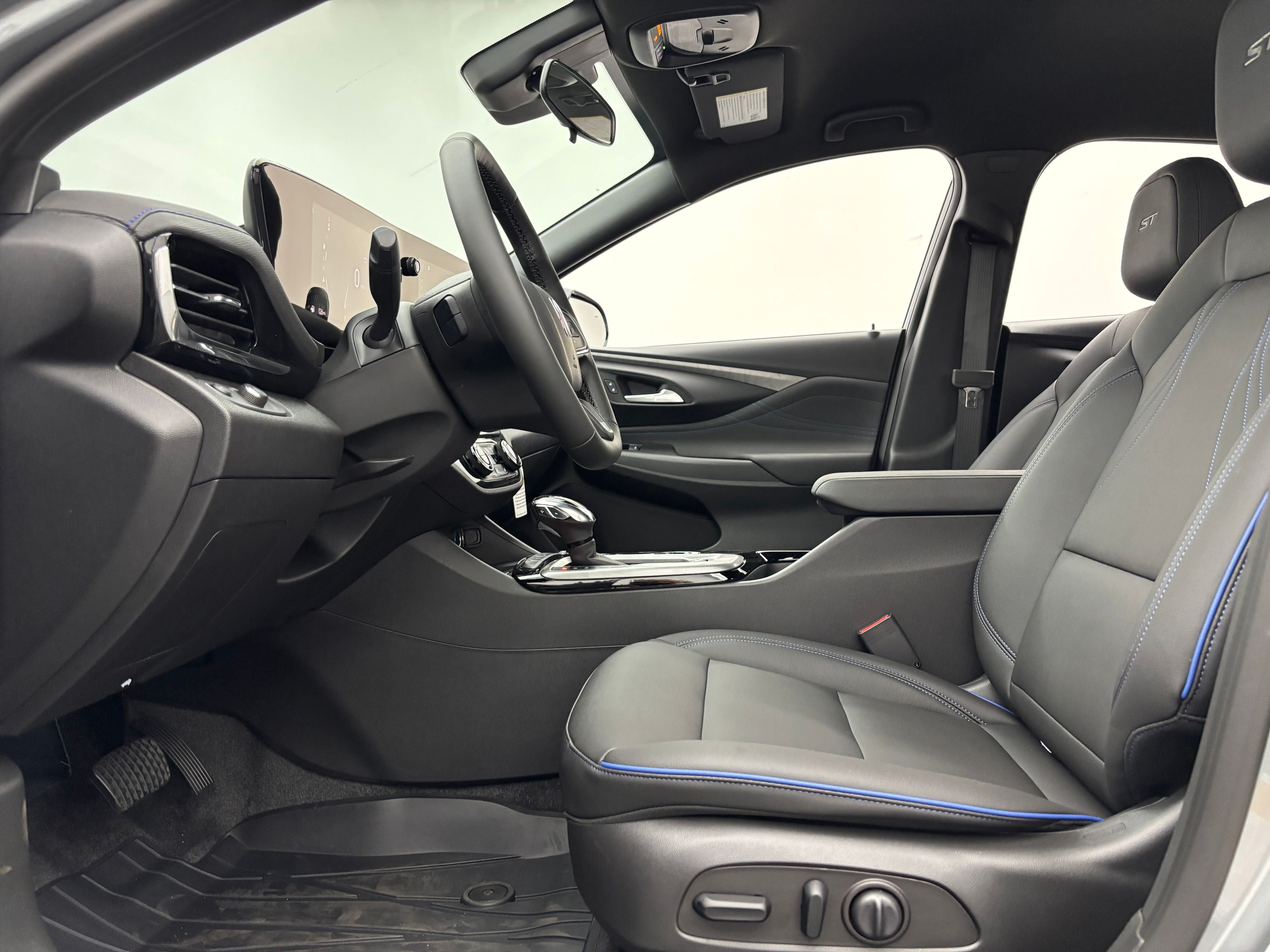 New 2026 Moonstone Gray Metallic Buick Sport Touring image 16