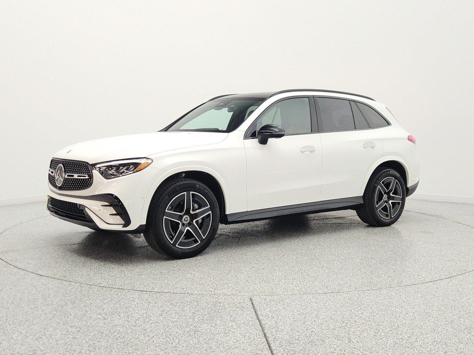 2023 Mercedes-Benz GLC GLC 300's photo