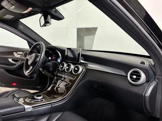 Used 2018  Mercedes-Benz C 300 image 22