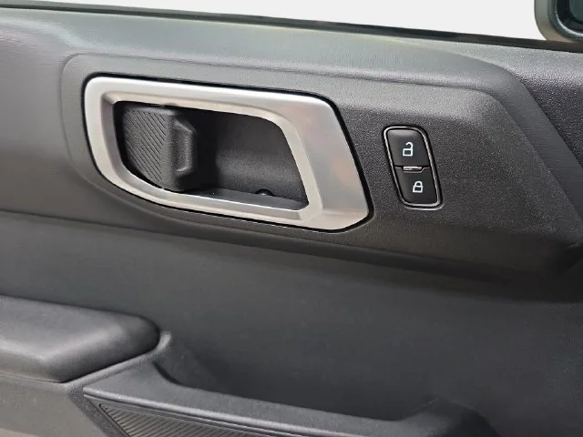 New 2026 Marsh Gray Ford Badlands image 28