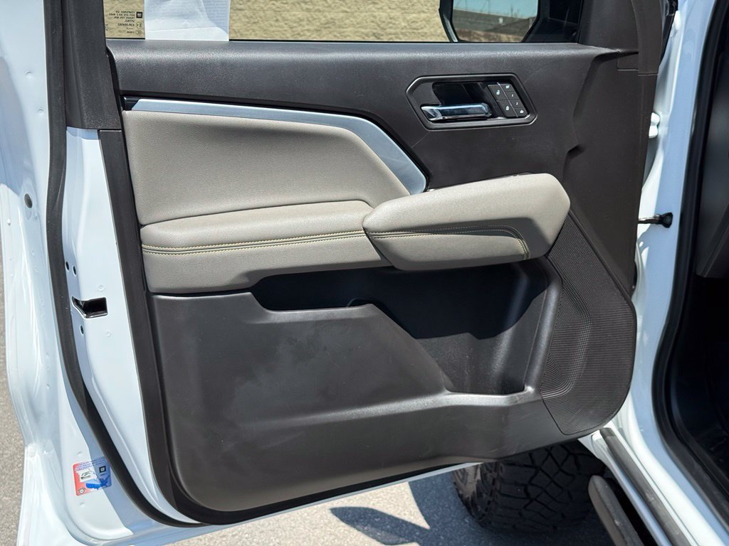 Certified Used 2025 Summit White Chevrolet ZR2 image 18