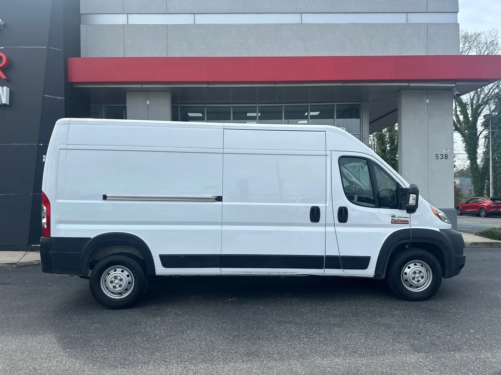 Used 2021 WHITE Ram  image 8