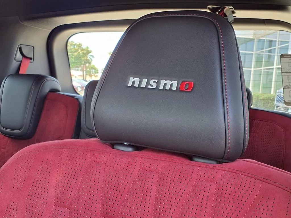 New 2026 Everest White TriCoat / Super Black Two-tone Nissan NISMO® image 10