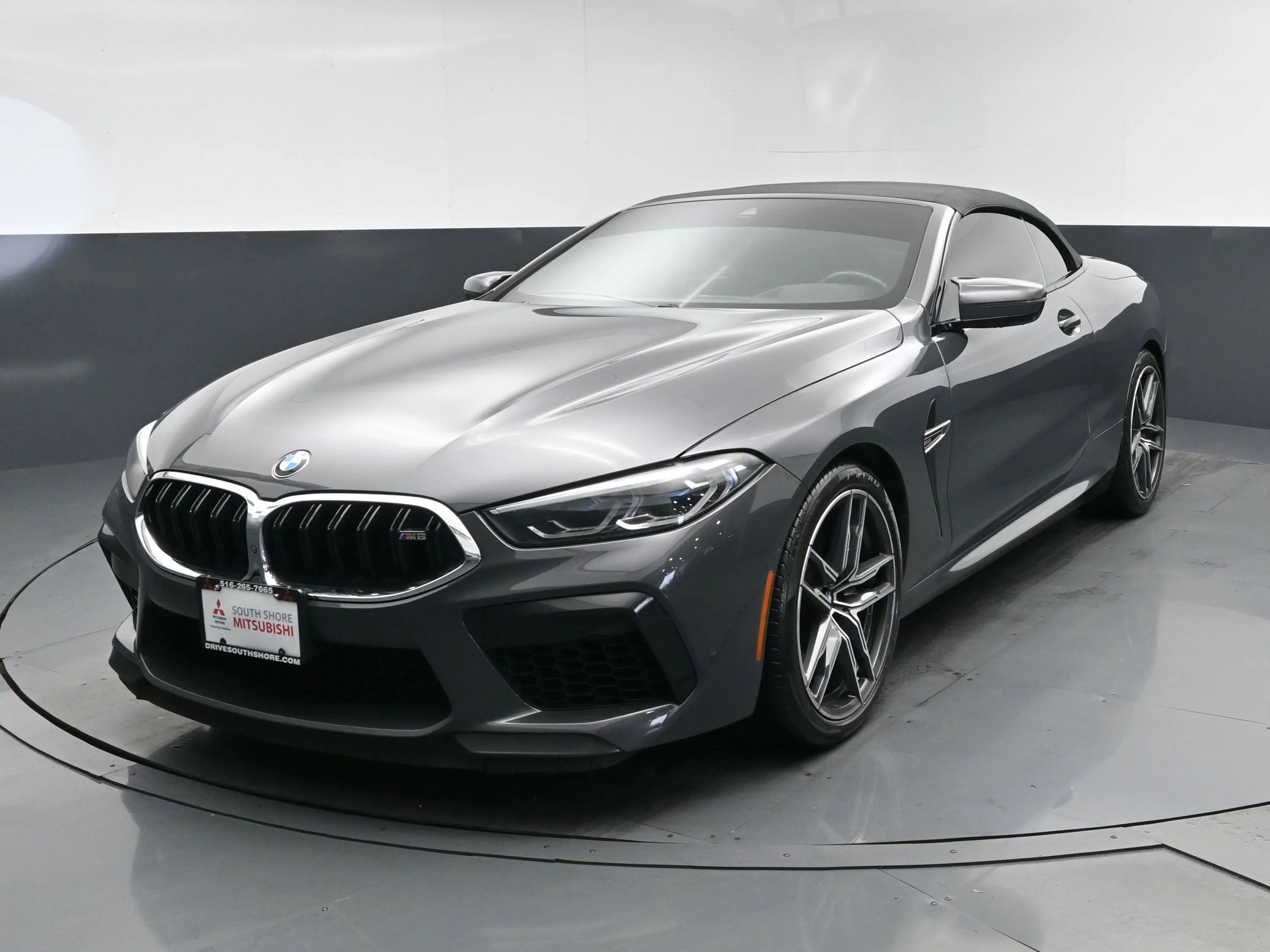 2020 BMW M8 -'s photo