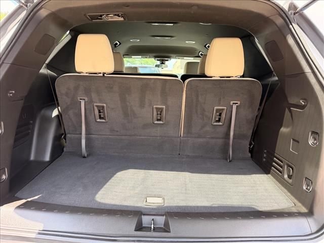 Used 2023 White Chevrolet LS image 27