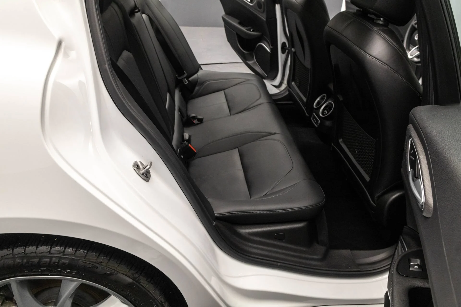 Used 2022 White Alfa Romeo Ti image 34