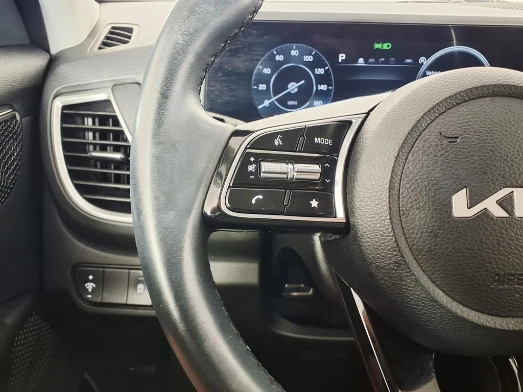 Certified Used 2024 Gray Kia EX image 17