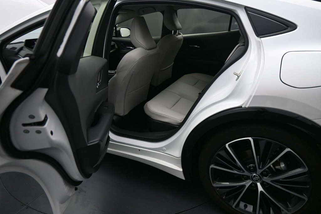 Used 2024 Beige Toyota XLE image 21
