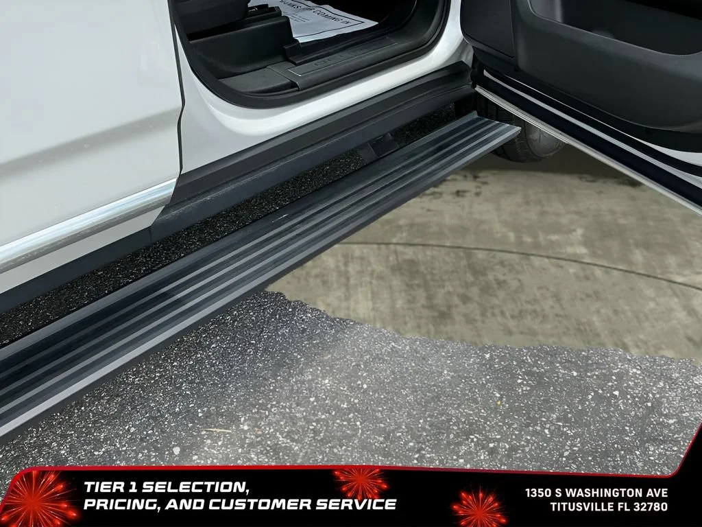 Used 2021 WHITE FROST TRICOAT GMC Denali image 21