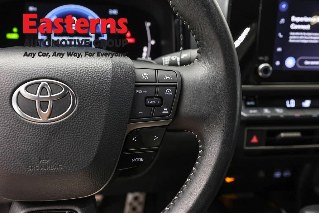 Used 2025 White Toyota SE image 15