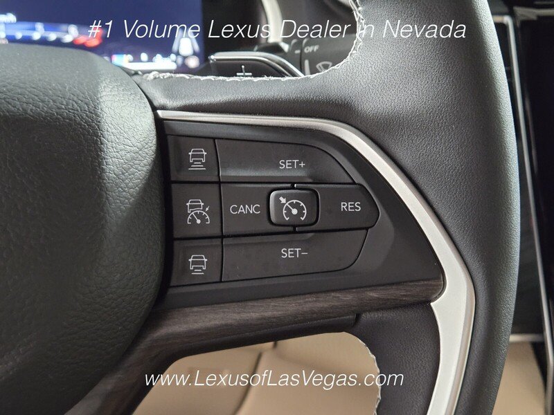Used 2024 Bright White Clearcoat Jeep Limited image 32