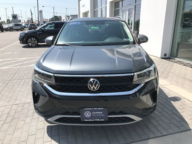 Used 2022 Platinum Gray Metallic Volkswagen SE image 3