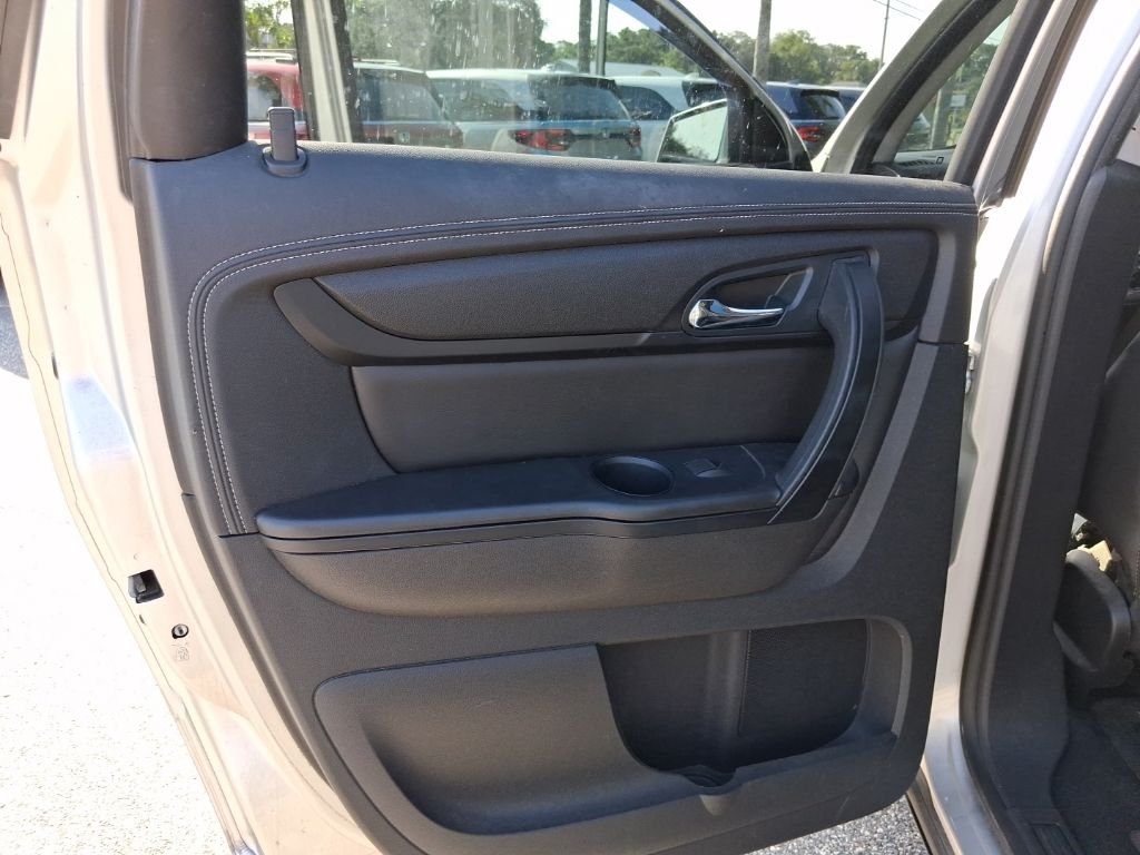 Used 2016 Silver Chevrolet 2LT image 30