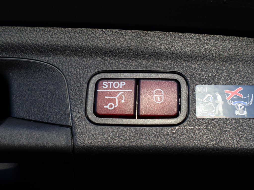 Used 2026 MANUFAKTUR Silicon Gray Mercedes-Benz GLE 450 image 18