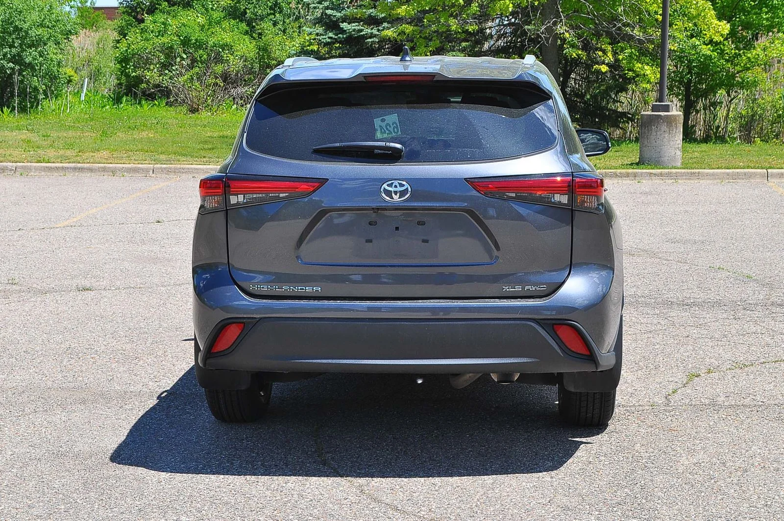 Used 2023 Gray Toyota XLE image 4