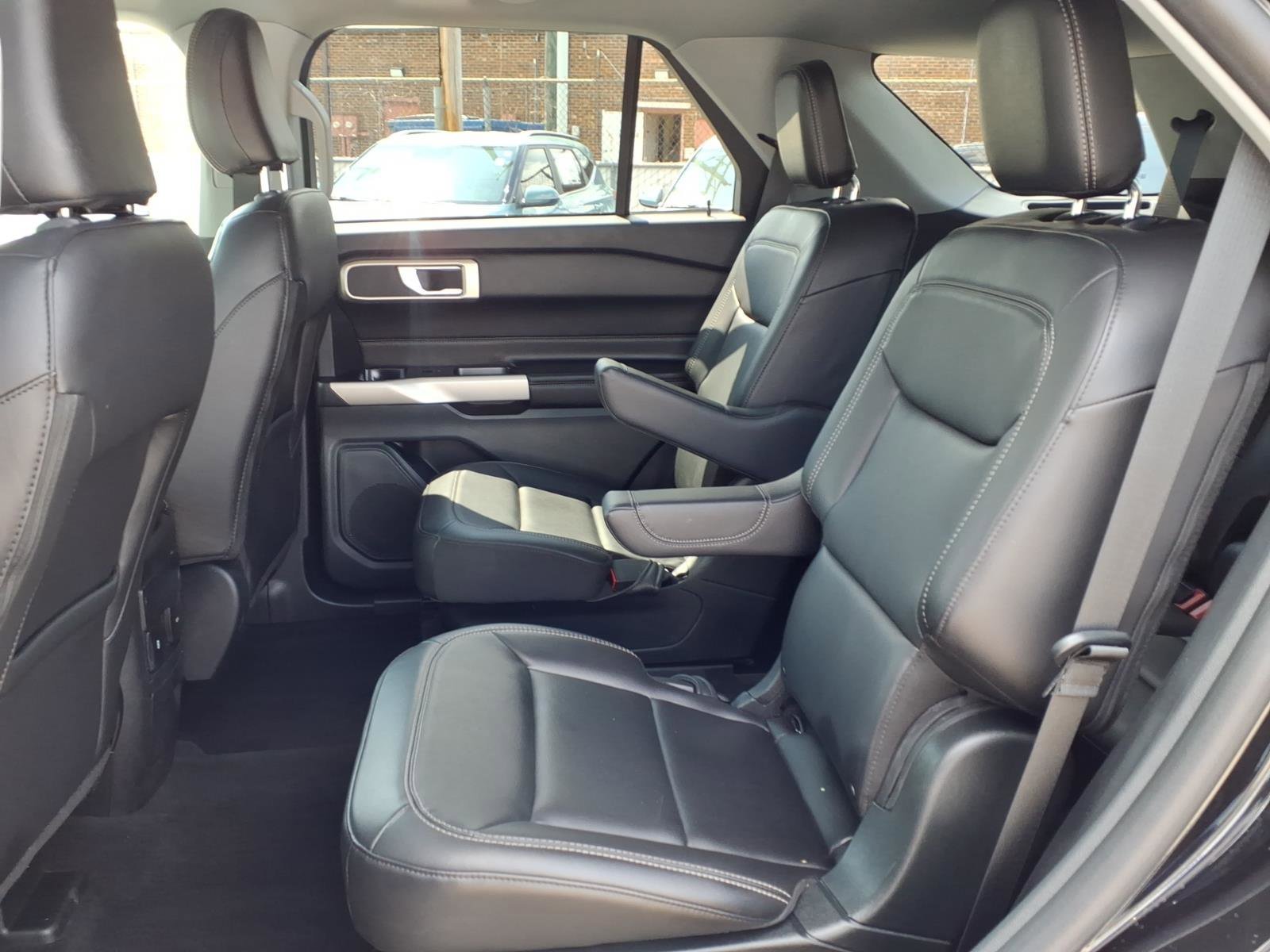 2023 Ford Explorer XLT - Photo 19