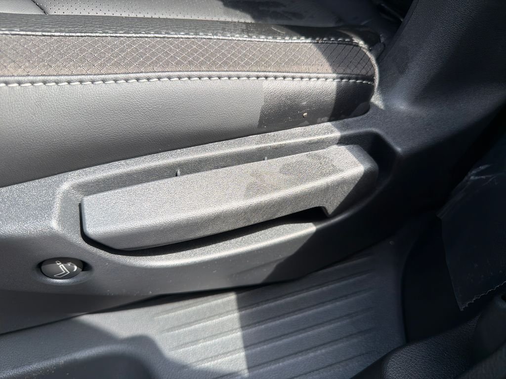 New 2026 Nissan Pathfinder SL 4D Sport Utility