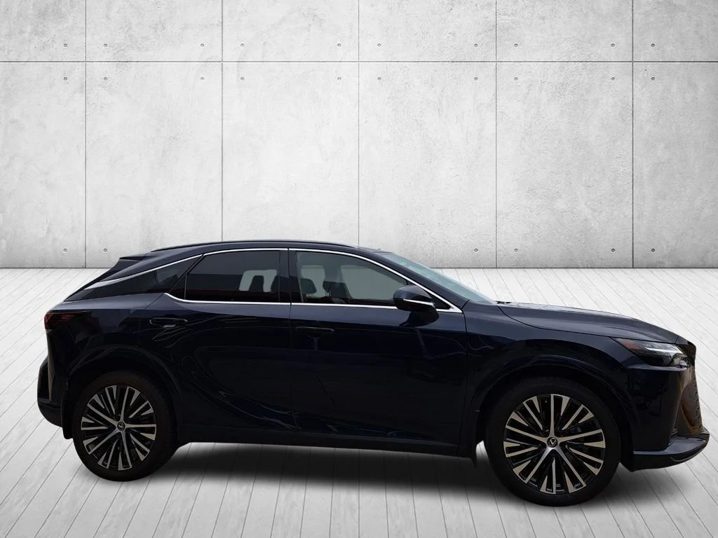 Used 2024 Mica Lexus 350 Premium Plus image 4