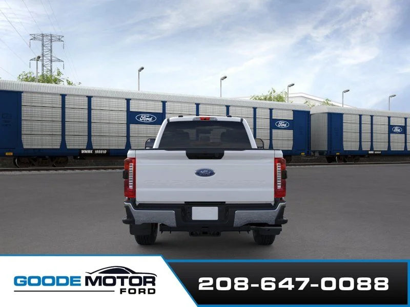 New 2026 White Ford XLT image 5