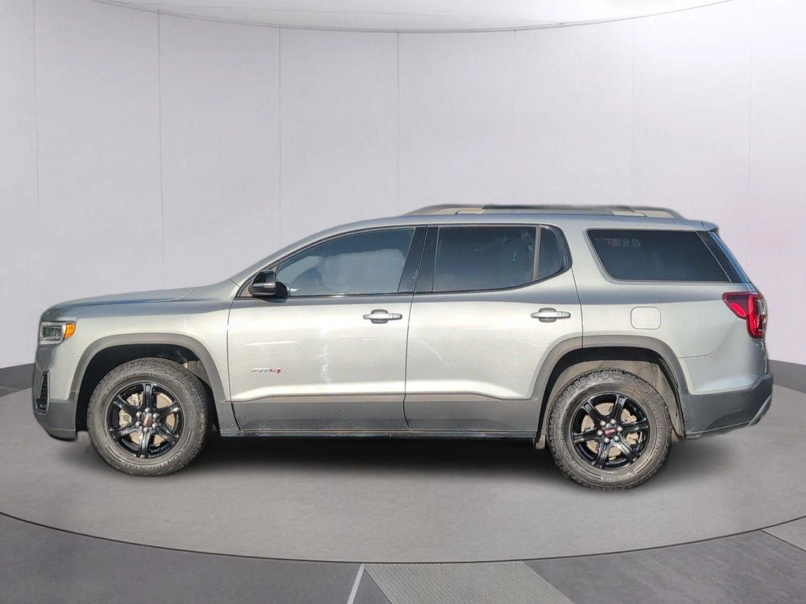 Used 2023 Sterling Metallic GMC AT4 image 2
