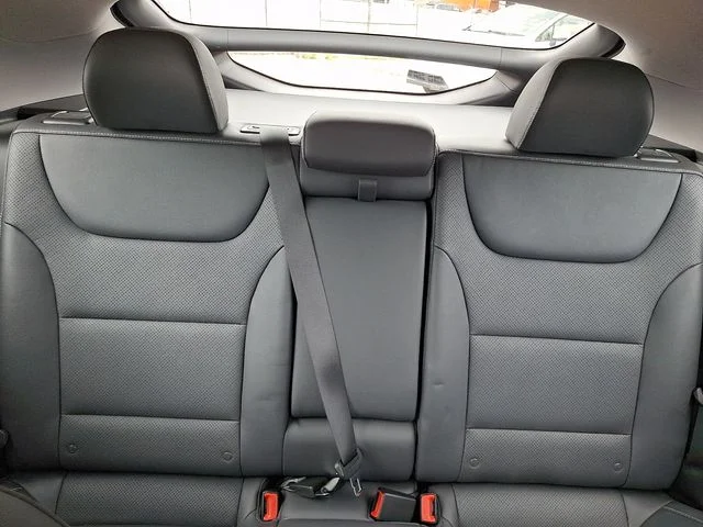 Used 2018 Black Hyundai Limited image 19