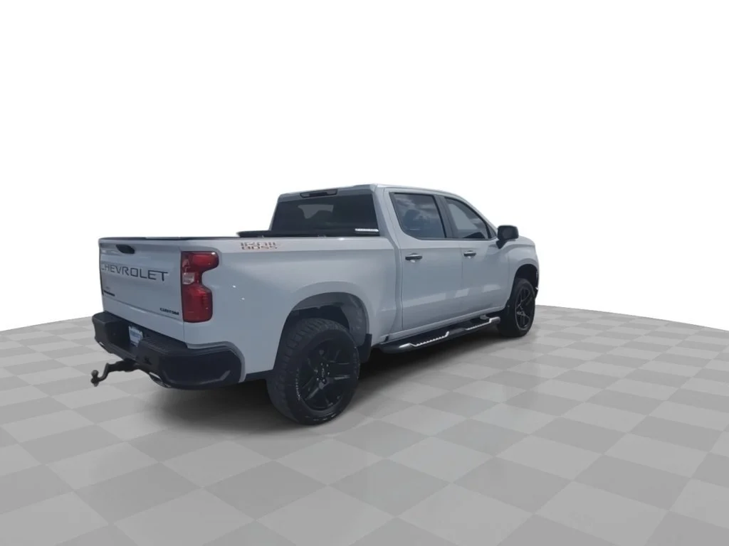 2024 Chevrolet Silverado 1500 Custom - Photo 8