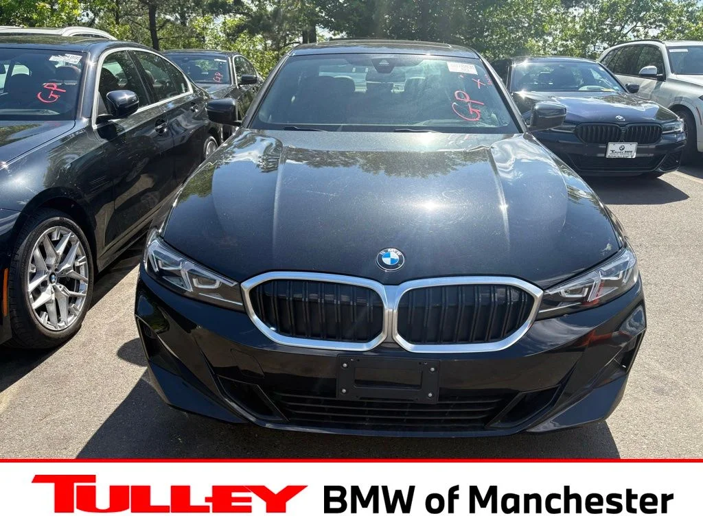 2023 BMW 3 Series 330i xDrive Sedan's photo