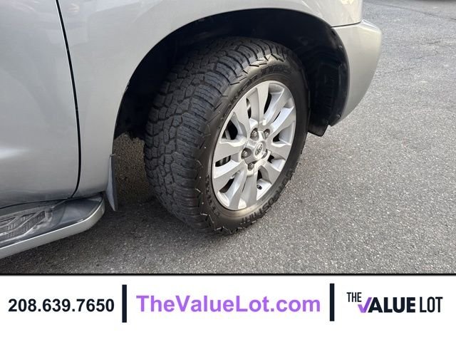 Used 2008 Silver Toyota Platinum image 11