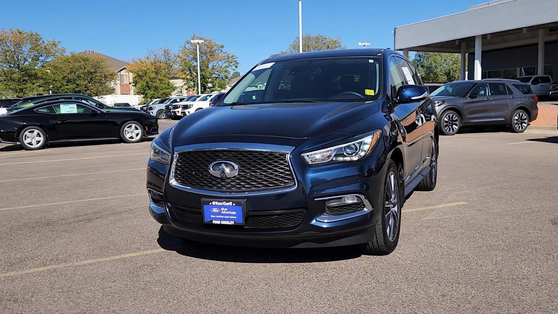 Used 2020 Hermosa Blue INFINITI LUXE image 3