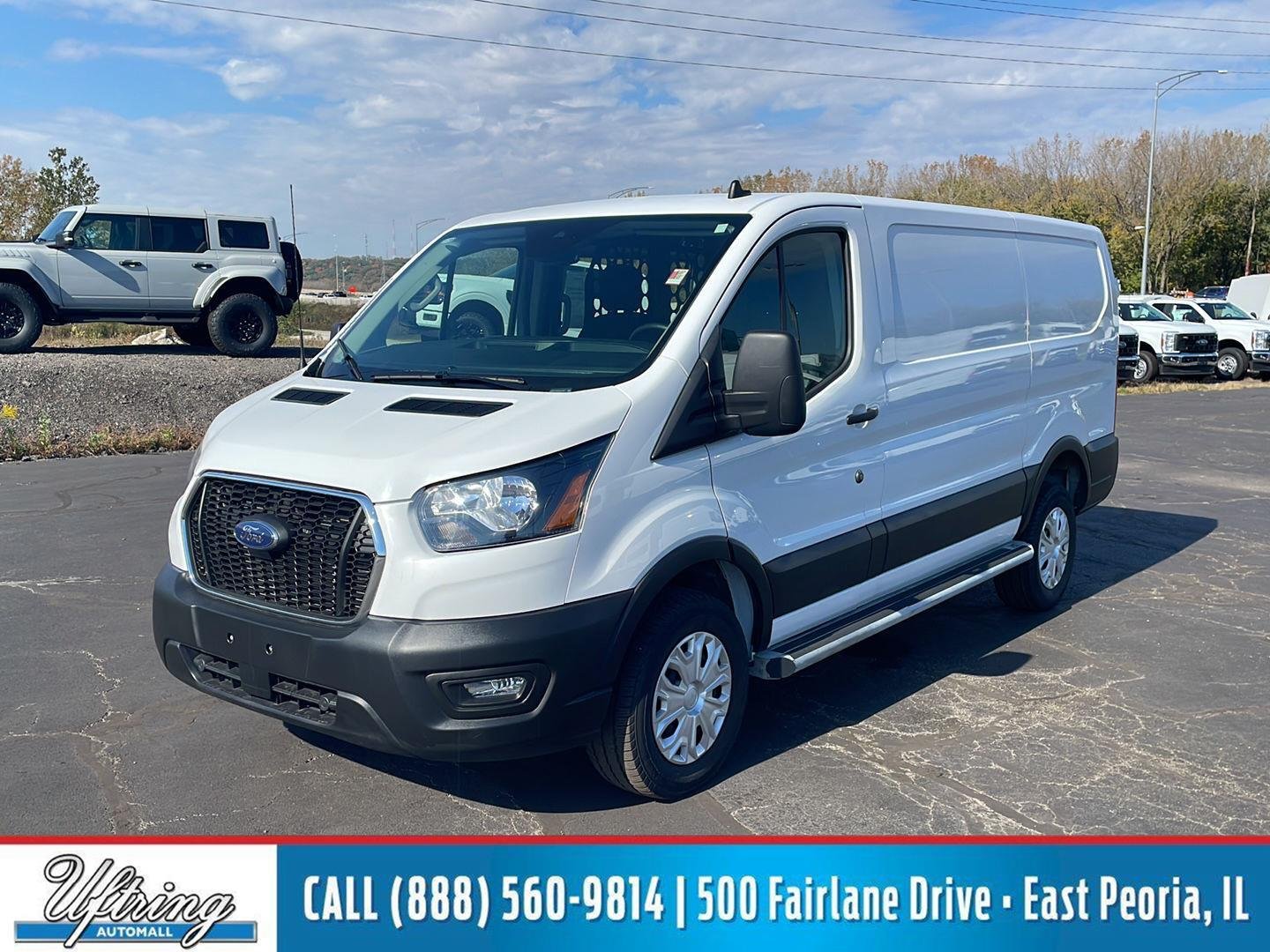 Used 2025 Oxford White Ford  image 1
