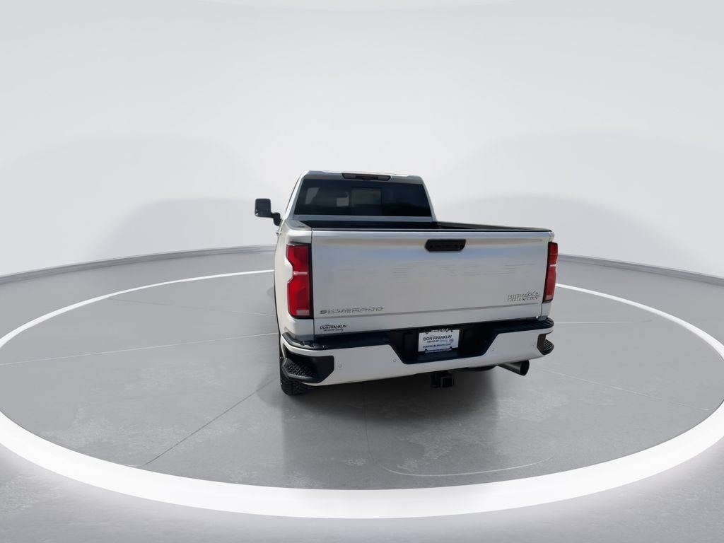 Used 2024 Beige Chevrolet High Country image 7