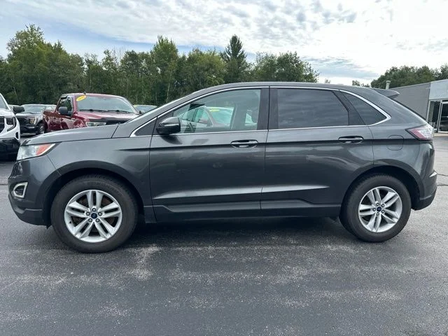 Used 2018 Magnetic Ford SEL image 4
