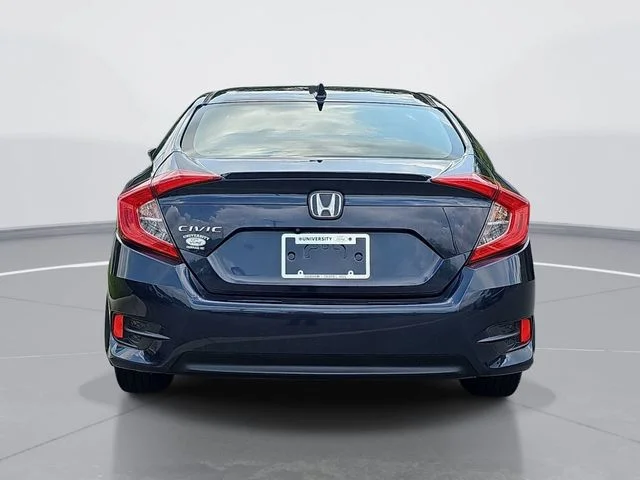 Used 2016  Honda EX-T image 4
