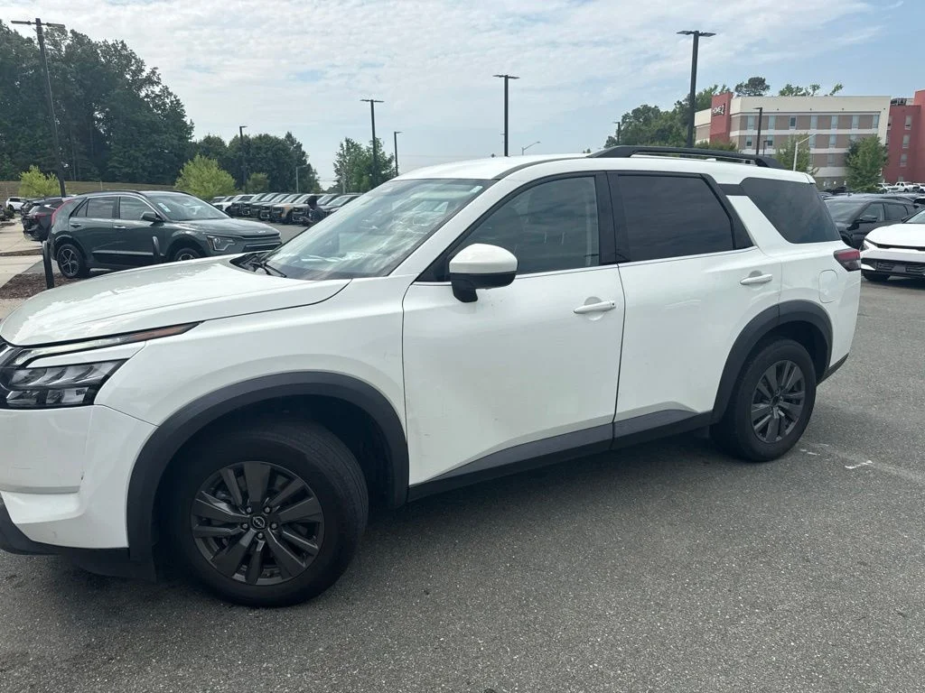 Used 2023 White Nissan SV image 1