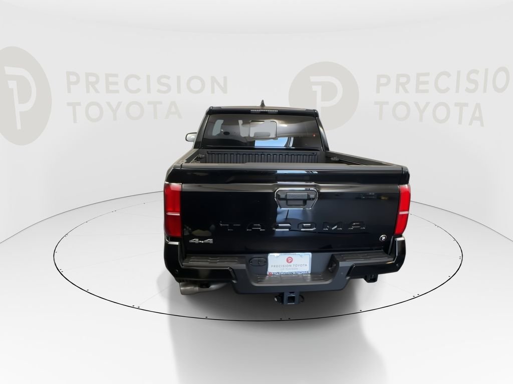 2026 Toyota Tacoma SR5 - Photo 15