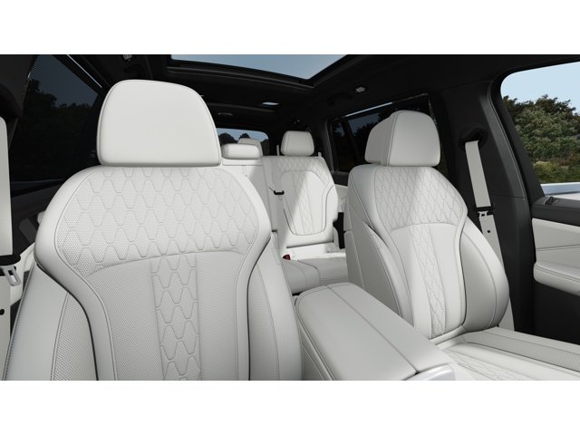New 2027 Carbon Black Metallic BMW  image 11